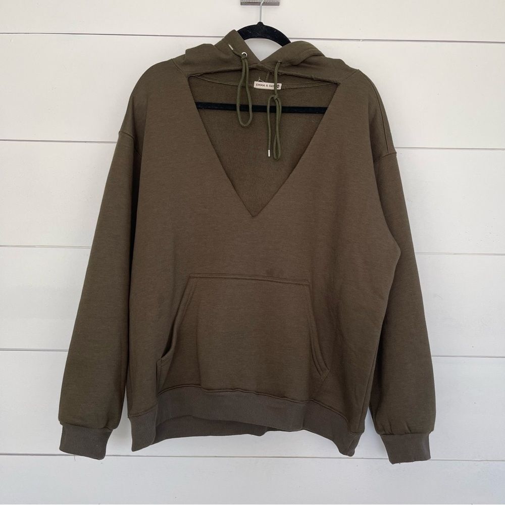 LF Emma & Sam Women’s Small Olive Green Cutout Sweatshirt Hoodie
